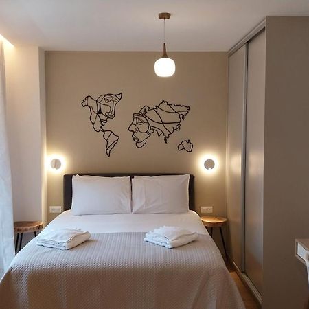 Uni Island - City Heart Suites Iráklio Kültér fotó