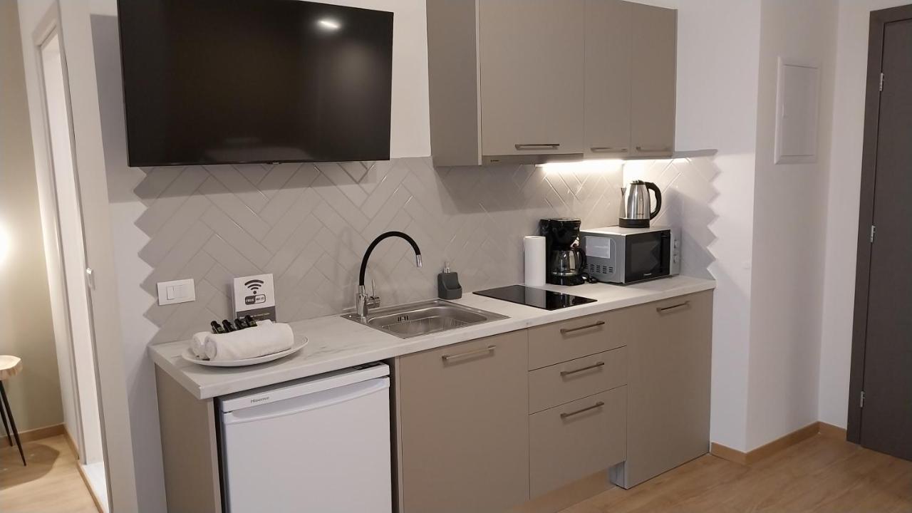 Uni Island - City Heart Suites Iráklio Kültér fotó