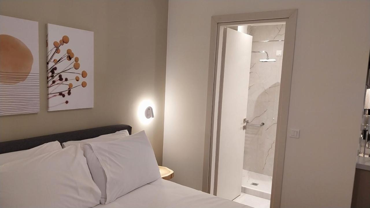 Uni Island - City Heart Suites Iráklio Kültér fotó