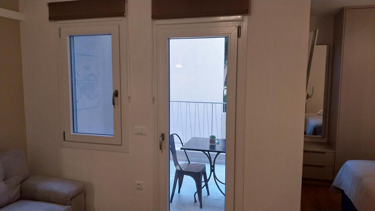 Uni Island - City Heart Suites Iráklio Kültér fotó