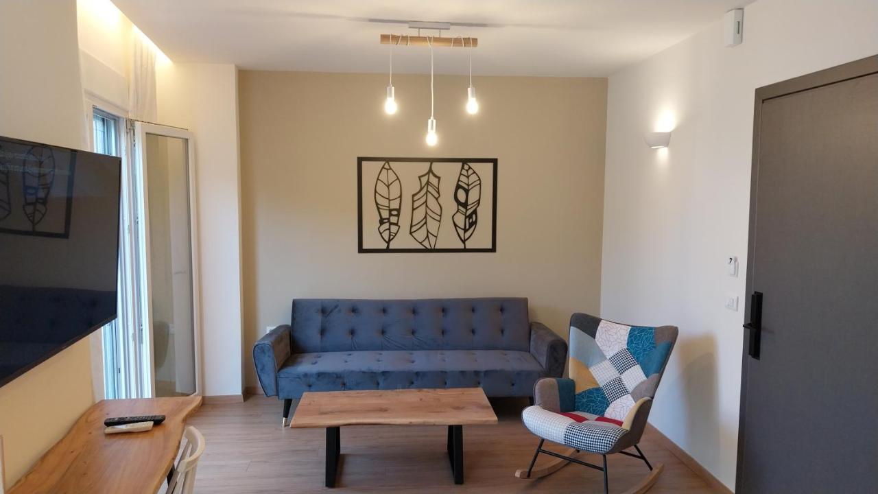 Uni Island - City Heart Suites Iráklio Kültér fotó