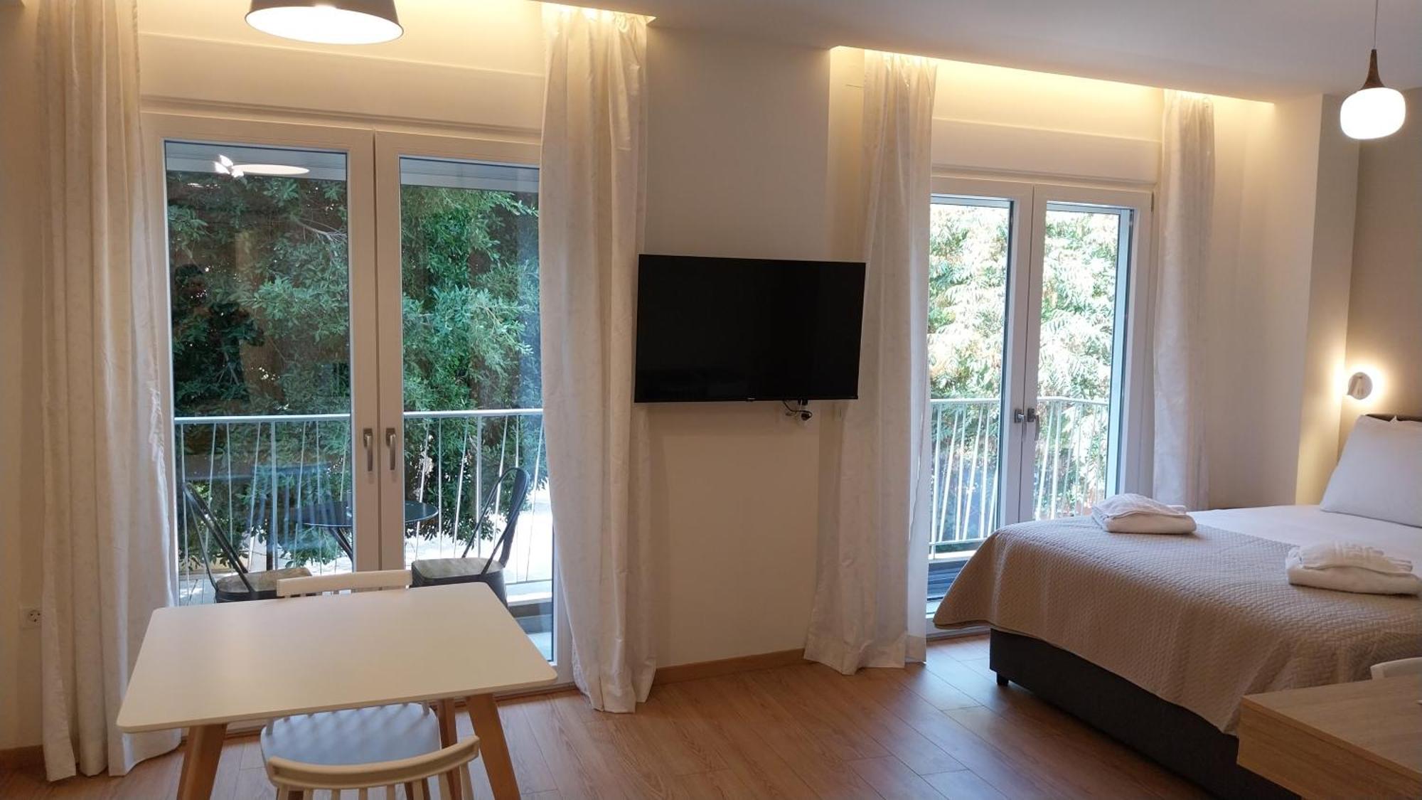 Uni Island - City Heart Suites Iráklio Kültér fotó